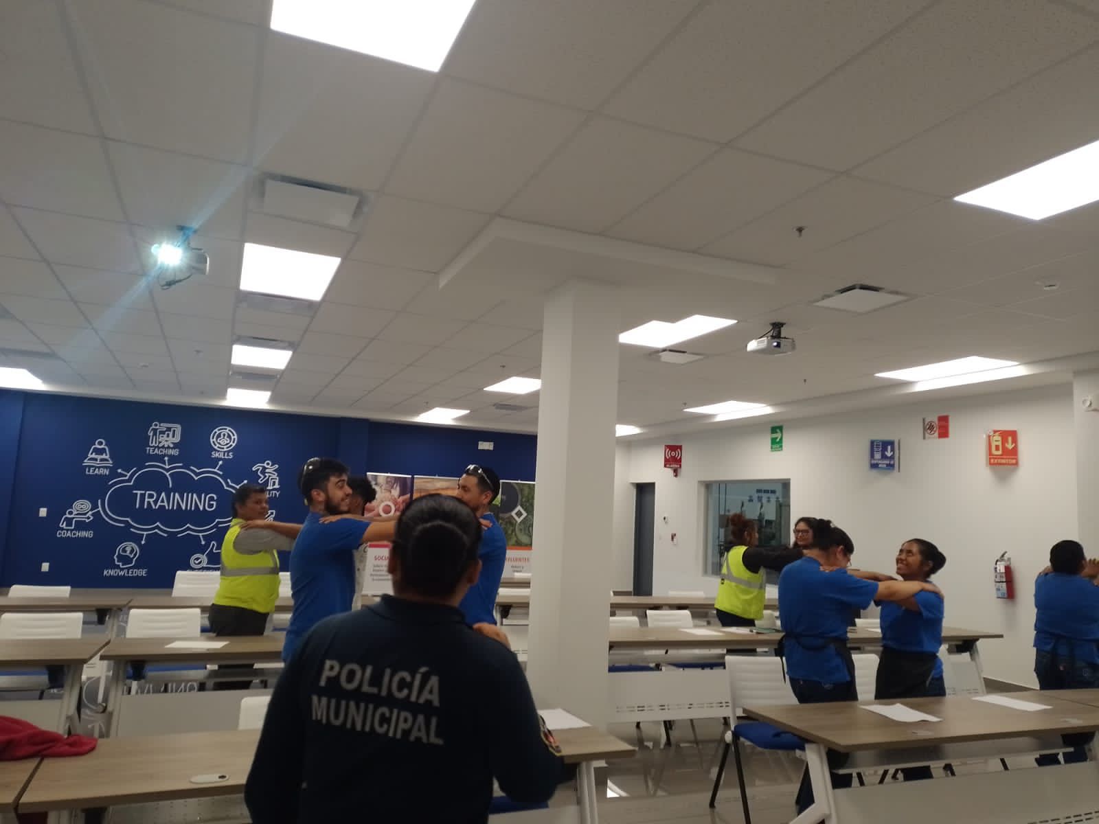 Policía de Huamantla realiza acciones de proximidad social en empresas del municipio